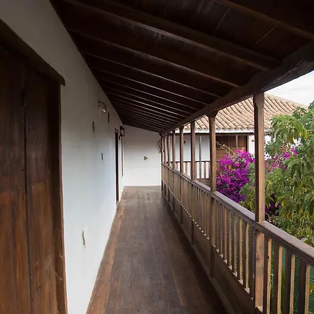 Agro-hotel Rugama Country house Tetir